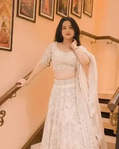 Escort Mejhia
